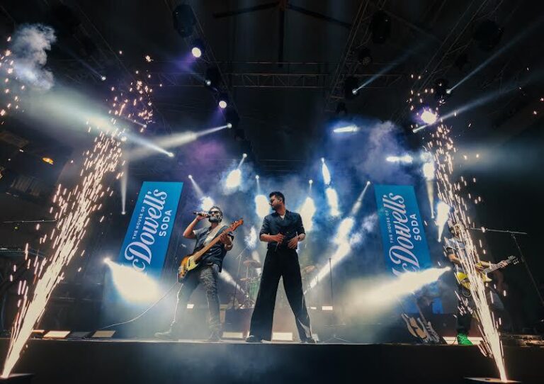 House of McDowell's Soda Yaari Jam along with Sanam gave Indore a memorable night filled with music and friendship.